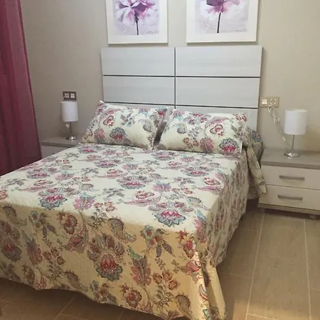 Loyola Tania Conil de la Frontera